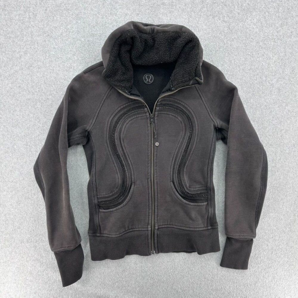 Lululemon Women's Cuddle Up Black Furry Scuba Activewear Full Zip Jacket S/M